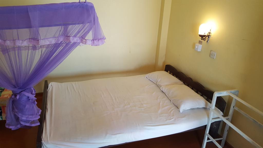 Bed and Breakfast The Ocean Unawatuna Exterior foto